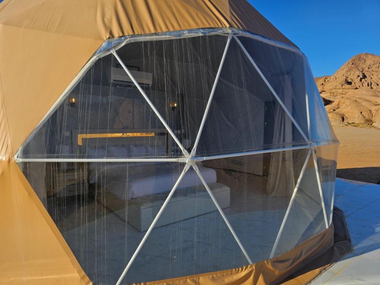 Wadi Rum Anwar Luxury Camp Exterior photo